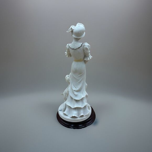 Giuseppe Armani "Dear Friends" Figurine Florence Lady with Poodle & Gold 1994 - Picture 3 of 11